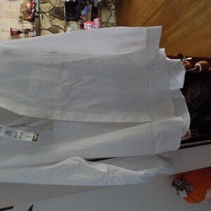 Kirkland Signature White Mens Traditional Fit Dress Shirt Non-Iron 16 1/2 x 35